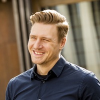 Dr Max Theilacker Headshot 